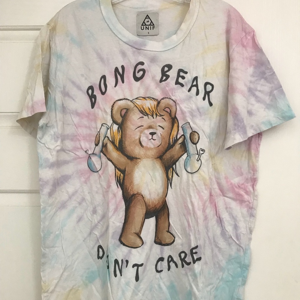 Sold Unif bong bear don’t care - Picture 1 of 8